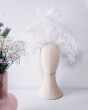 Load image into Gallery viewer, Feather Dream Headpiece