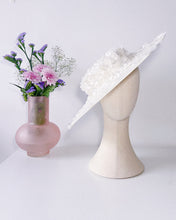 Load image into Gallery viewer, Ivory Meadow Sunhat